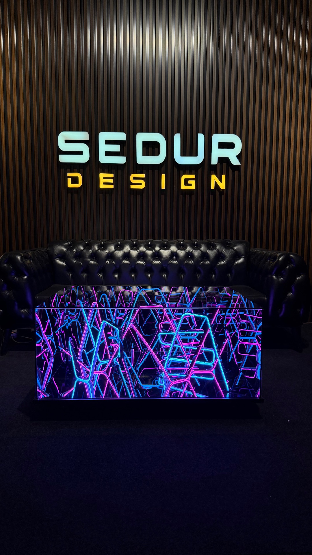 NEON SEHPA
